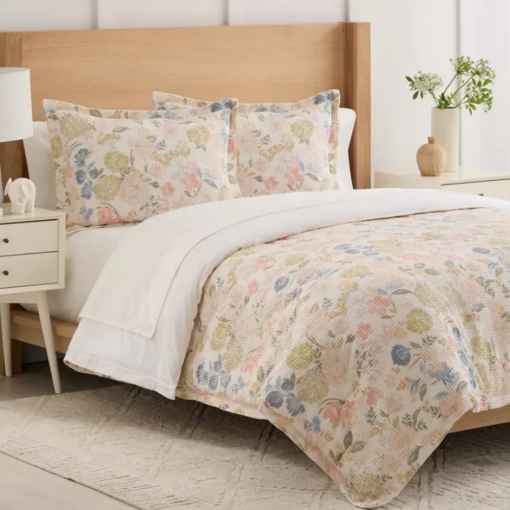 crown & ivy Pastel Floral Comforter in Pink, Blue, Green